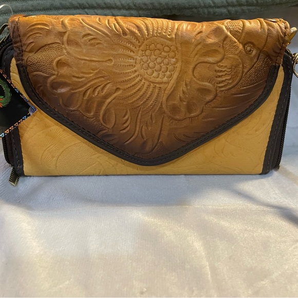 Elegant Floral Embossed Leather Bag Handmade Mexico Stylish and Unique NWT - Picture 2 of 6